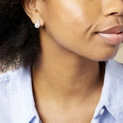 Histoire D'Or Boucles D'oreilles Puces Cyrana Argent Blanc Perle De Culture Et Oxyde -Colliers Fantaisie Soldes FAOFBU2155 model0