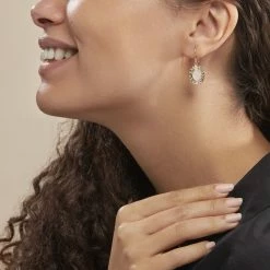 Histoire D'Or Boucles D'oreilles Pendantes Linna Plaqué Or Jaune Pierre De Lune 7 Histoire D'Or Boucles D'oreilles Pendantes Linna Plaqué Or Jaune Pierre De Lune -Colliers Fantaisie Soldes FQOFJXW114 model0