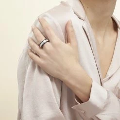 Histoire D'Or Bague Noire Ceramique Blanc Céramique Et Strass -Colliers Fantaisie Soldes MRDFBXN161 model1