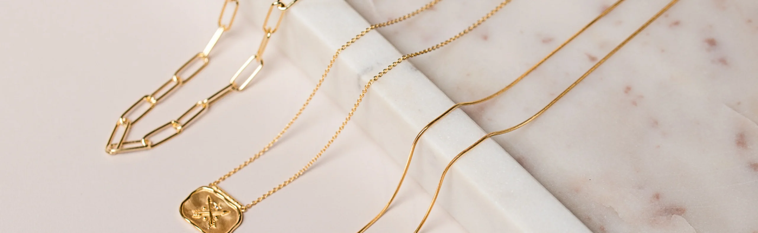 Colliers Fantaisie Soldes 36 Colliers Fantaisie Soldes -Colliers Fantaisie Soldes NecklacesCollectioBanner 2021 scaled